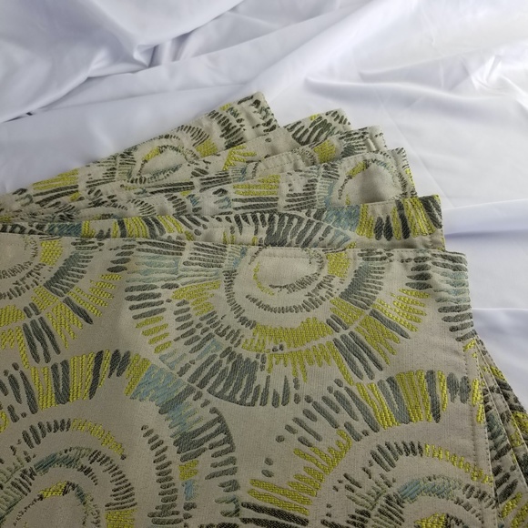 PLACEMATS  SET OF 6 green color - Picture 2 of 4